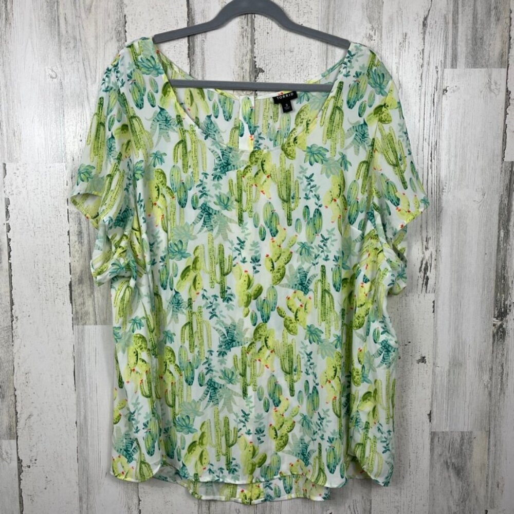 Torrid cactus print blouse top button up in back green white size 3 plus size 3X